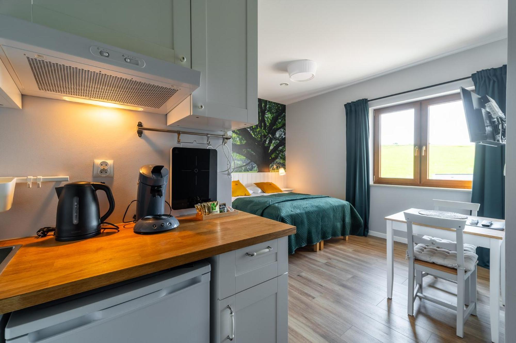 Apartamenty Black Lion Pcim Bagian luar foto