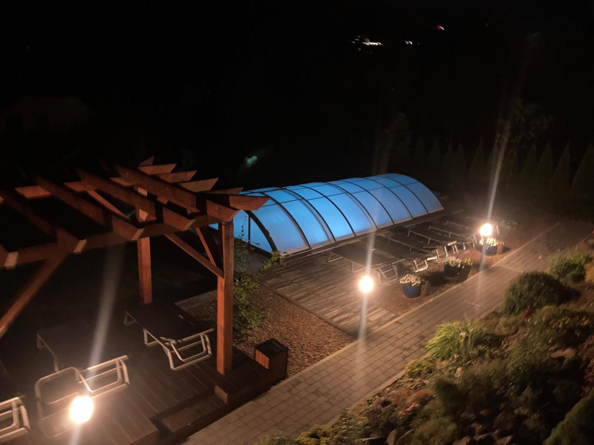 Apartamenty Black Lion Pcim Bagian luar foto