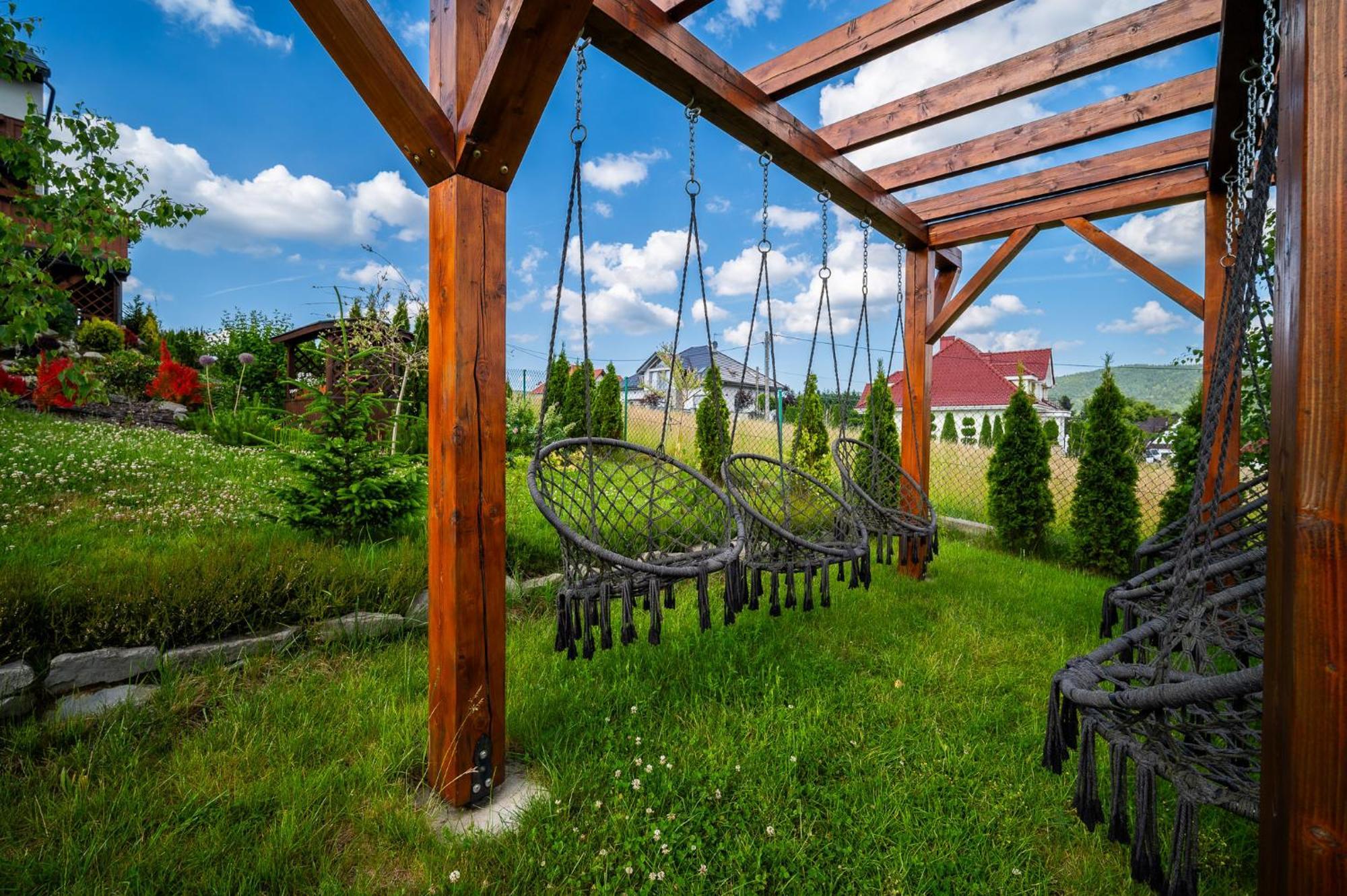 Apartamenty Black Lion Pcim Bagian luar foto